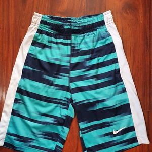 Boy's Youth Nike Dry Dri-Fit Polyester Athletic Shorts sz small
